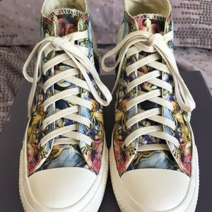 Women’s wedge converse